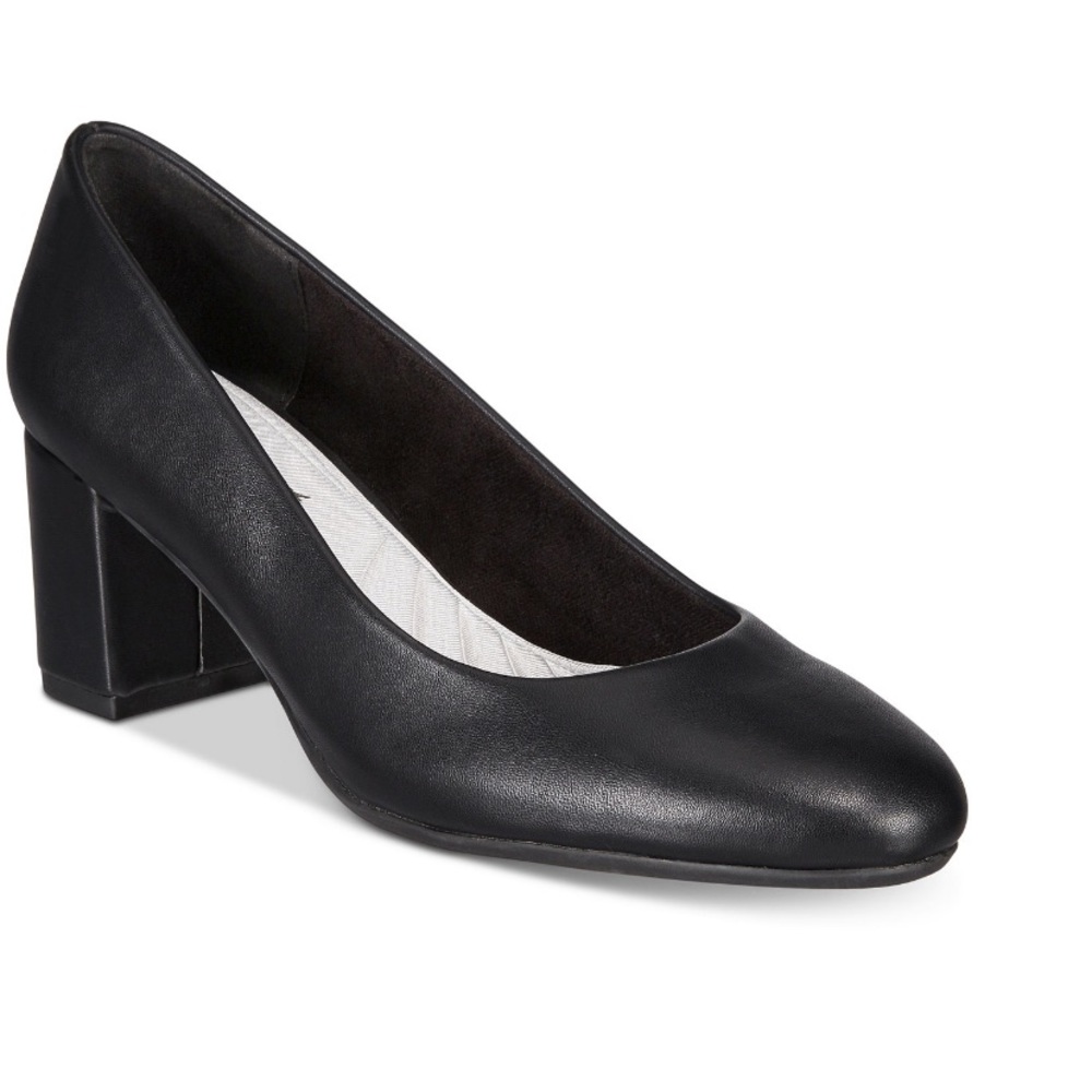 Easy Street Women's Proper Dress Pump